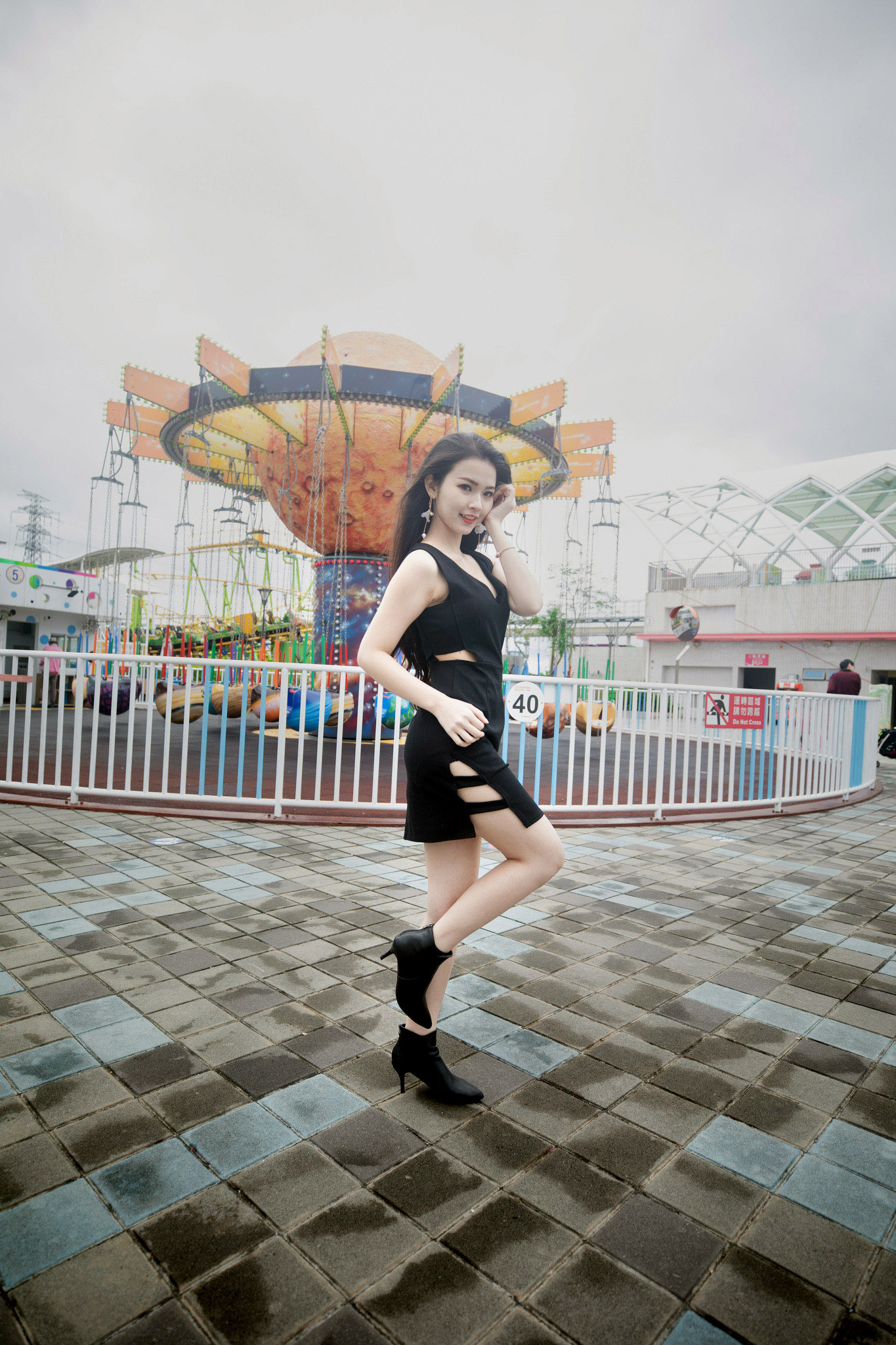 沈秋國作品  邻家女孩杨宓凌